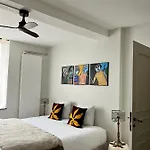La Cour Carree - D'hotes فندق مبيت وإفطار قرقشونه