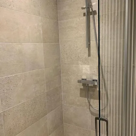 Bed & Breakfast La Cour Carree - D'hotes 3*