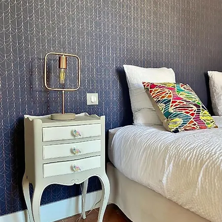 Bed & Breakfast La Cour Carree - D'hotes 3*