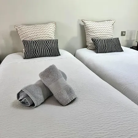 Bed & Breakfast La Cour Carree - D'hotes 3*