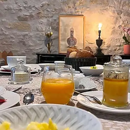 La Cour Carree - D'hôtes Alojamento de Acomodação e Pequeno-almoço Carcassonne